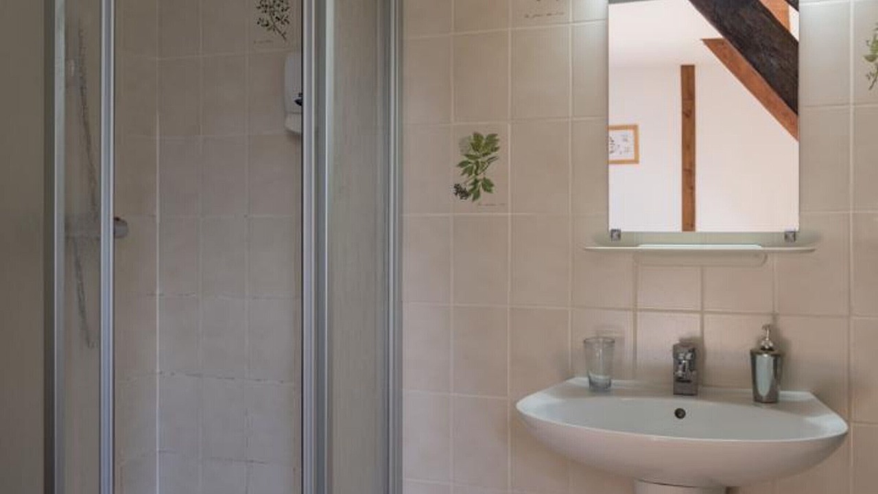 Photo of Others in Audes