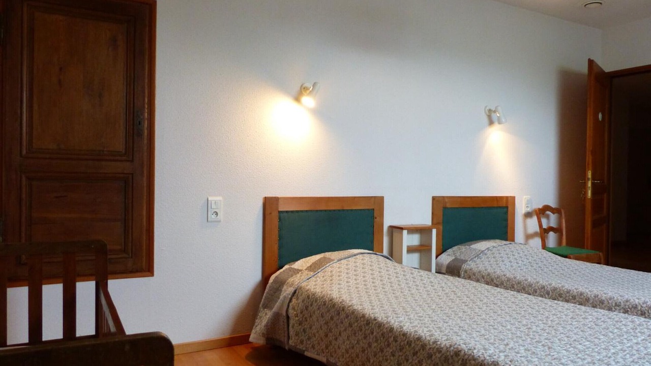 Photo of Others in Audes