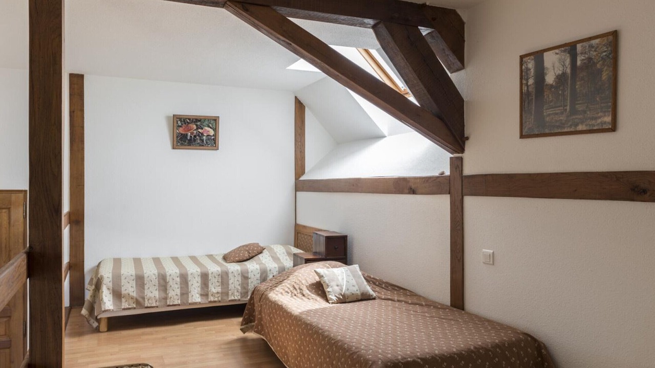 Photo of Others in Audes