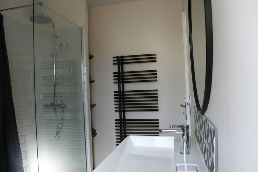 Photo of Bathroom in Coeur de Nacre