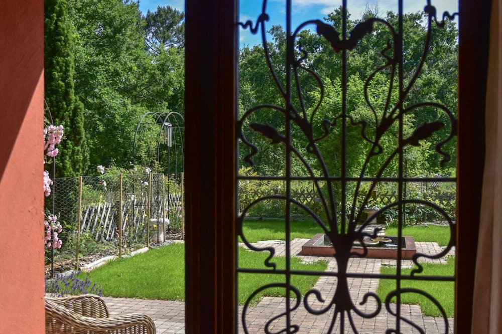 Photo of Patio Balcony in Pontonx-sur-l'Adour