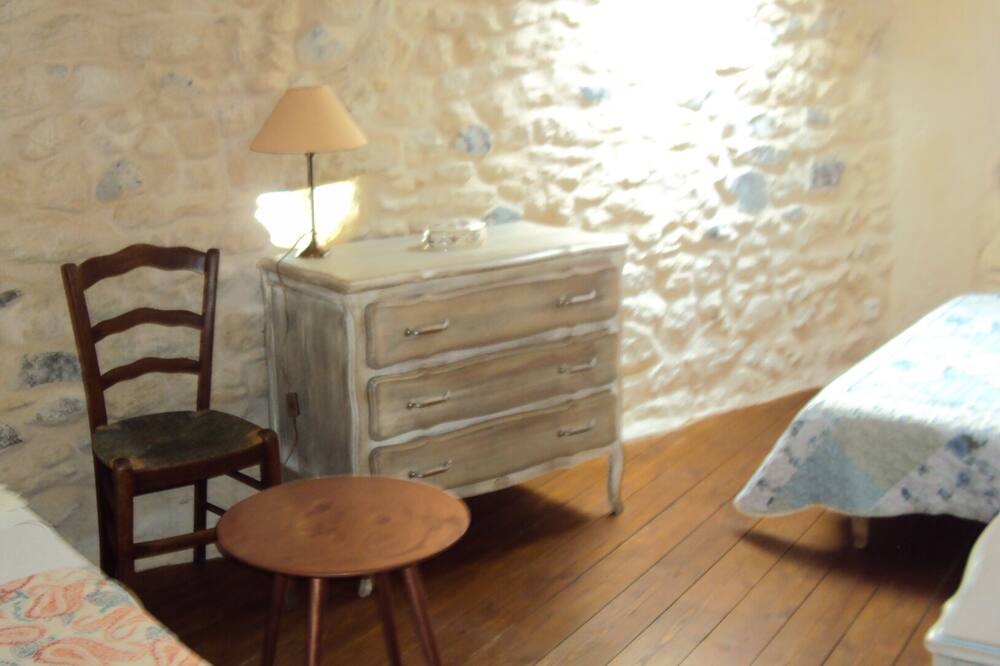 Photo of Bedroom in Tourbes