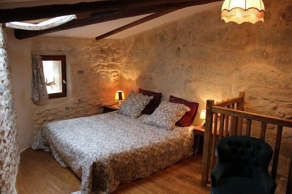 Photo of Bedroom in Tourbes