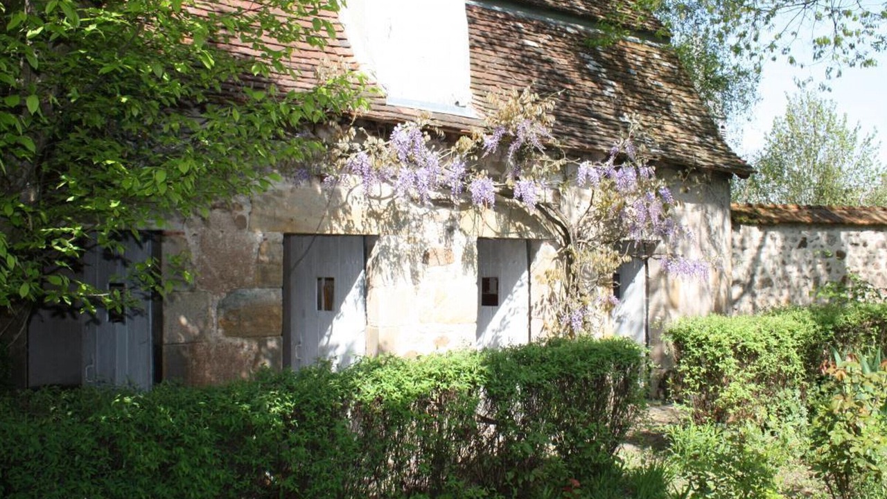 Photo of Outdoor in Cerilly