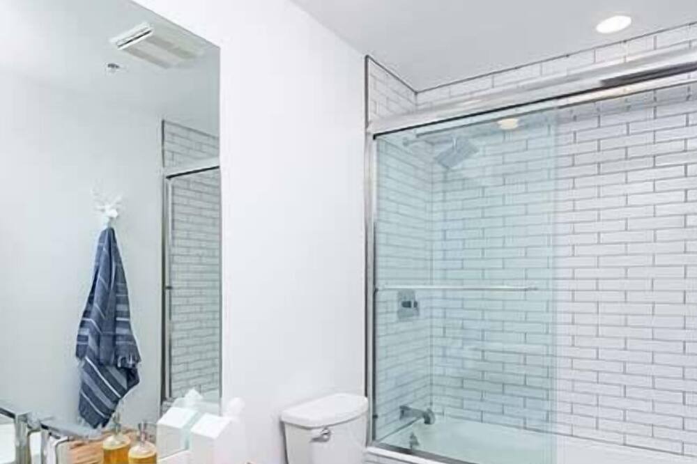 Photo of Bathroom in York Beach