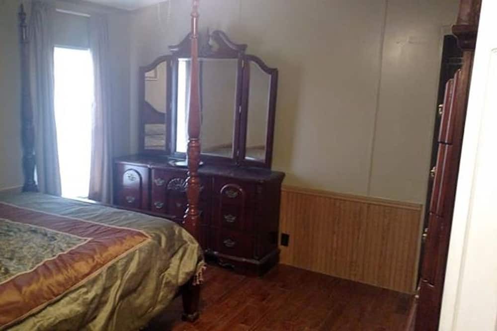 Photo of Bedroom in Hernando