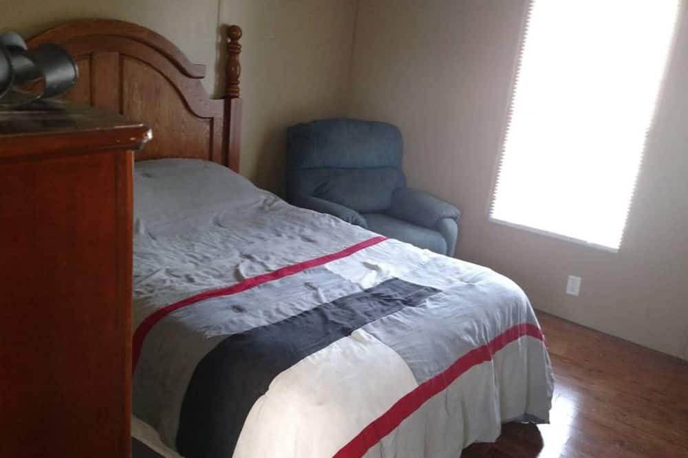 Photo of Bedroom in Hernando