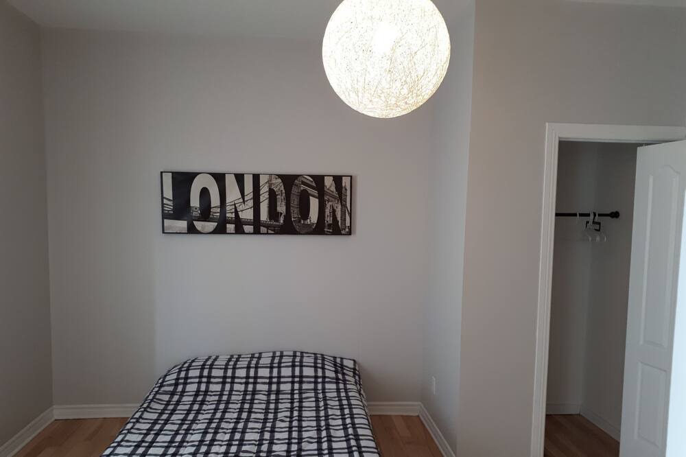 Photo of Bedroom in Tetreaultville