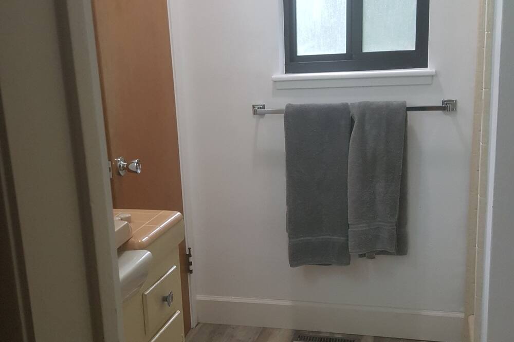 Photo of Bathroom in Arden-Arcade