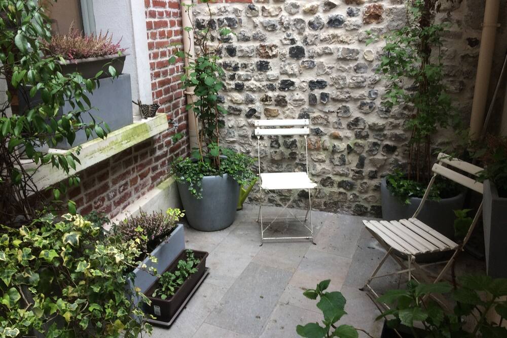 Photo of Patio Balcony in Honfleur