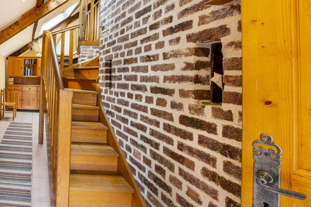 Photo of Others in Authon