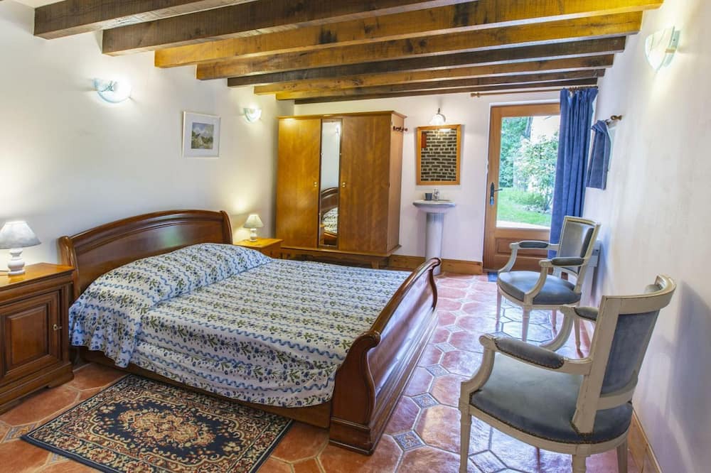 Photo of Bedroom in Authon