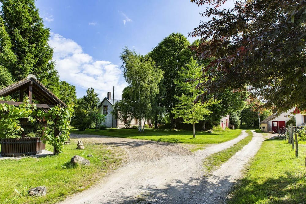 Photo of Outdoor in Authon