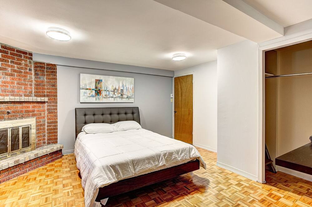 Photo of Bedroom in Saint-Justin