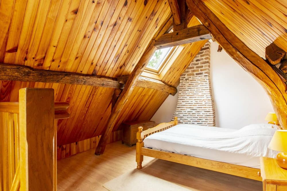 Photo of Bedroom in Authon