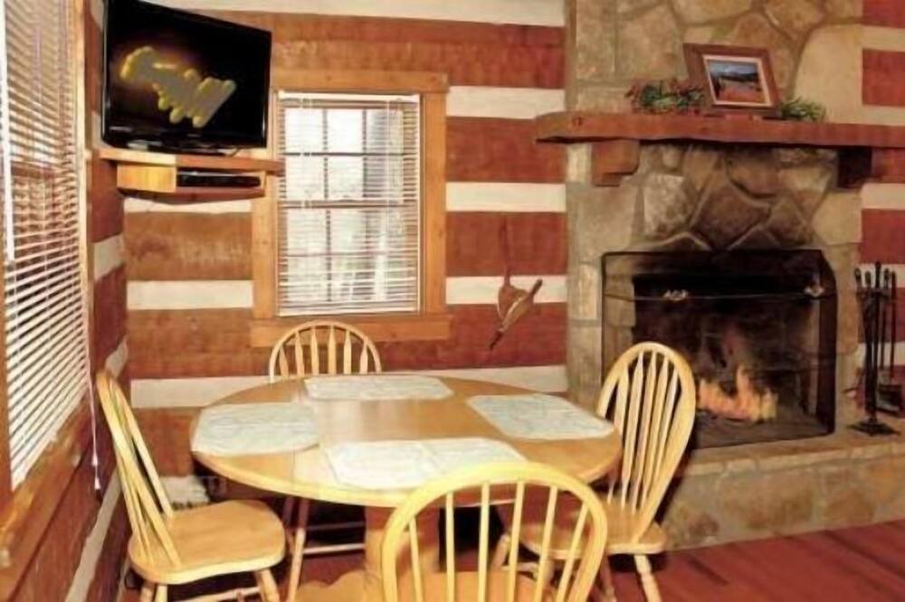Photo of Livingroom in Cosby