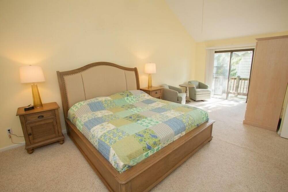 Photo of Bedroom in Northeast Virginia Beach