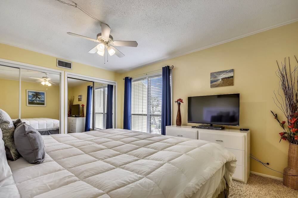 Photo of Others in Holiday Isle