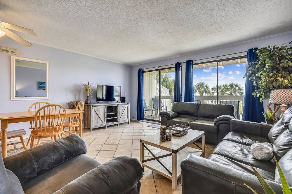 Photo of Livingroom in Holiday Isle