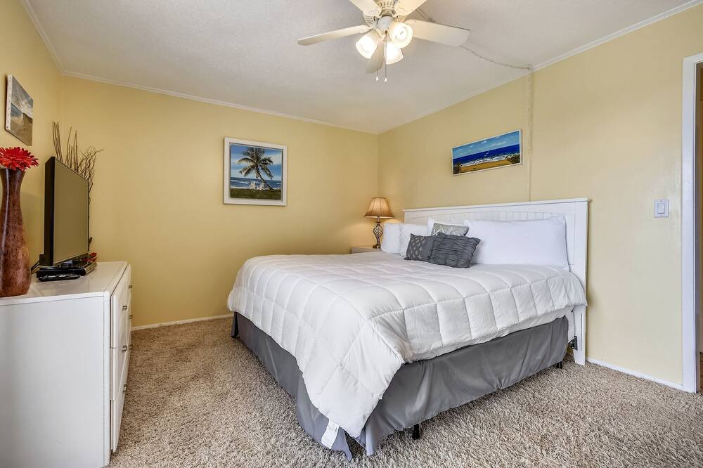 Photo of Others in Holiday Isle