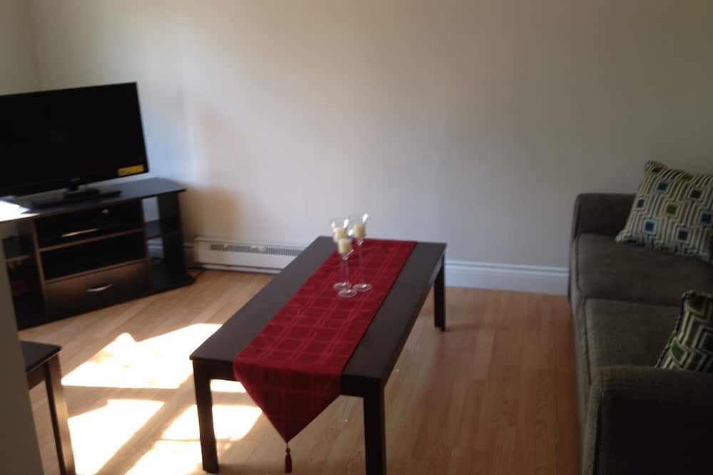Photo of Livingroom in Deer Lake