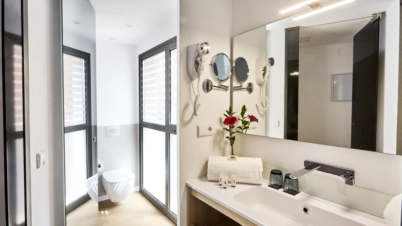 Photo of Bathroom in Penya-roja