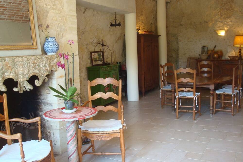 Photo of Kitchen in Vouvray