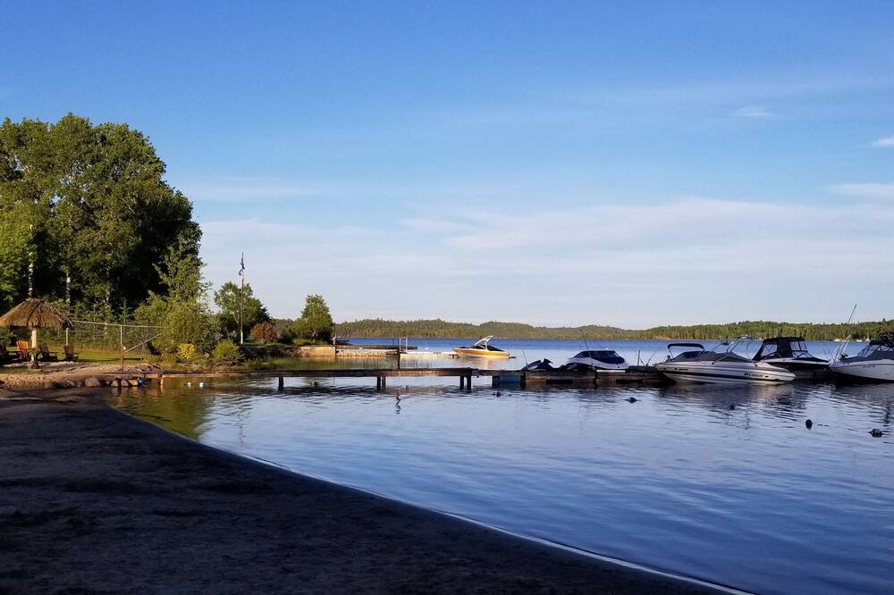 Photo of Outdoor in Larouche