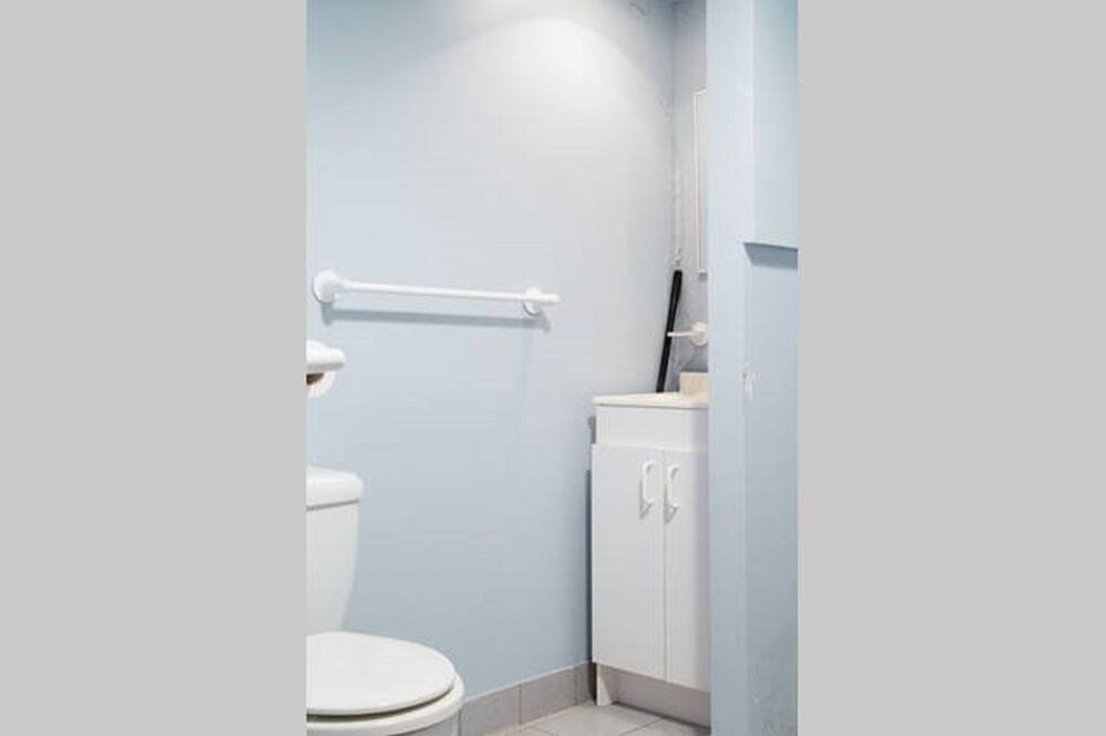 Photo of Bathroom in Saint-Bruno-de-Montarville