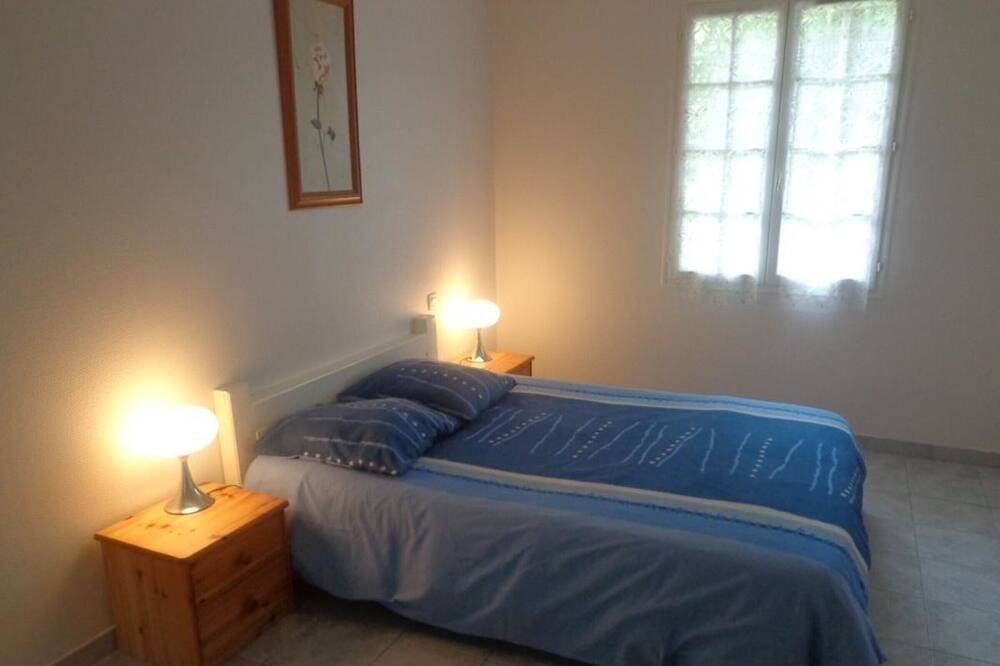 Photo of Bedroom in Lesperon
