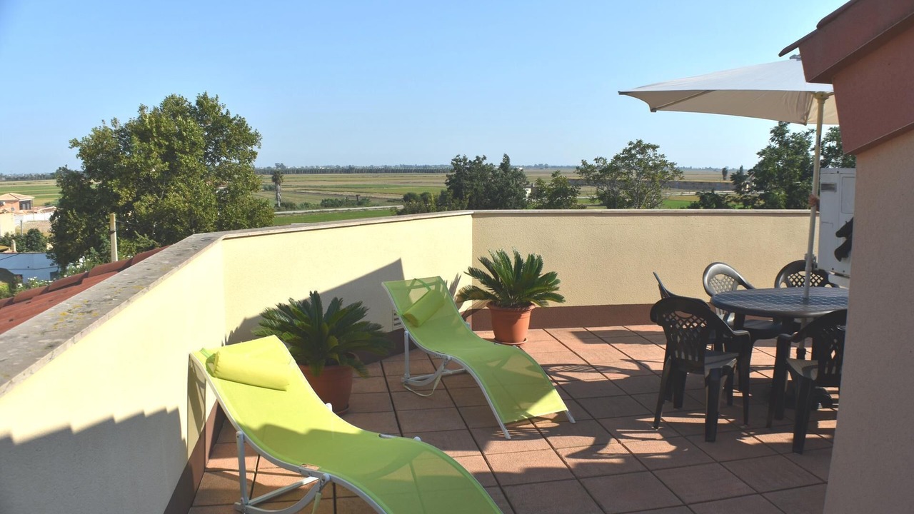 Photo of Outdoor in Camarles