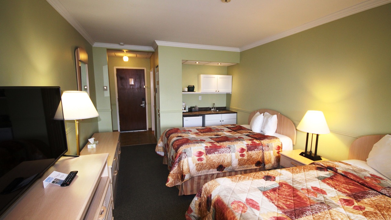 Photo of Bedroom in Lansdowne