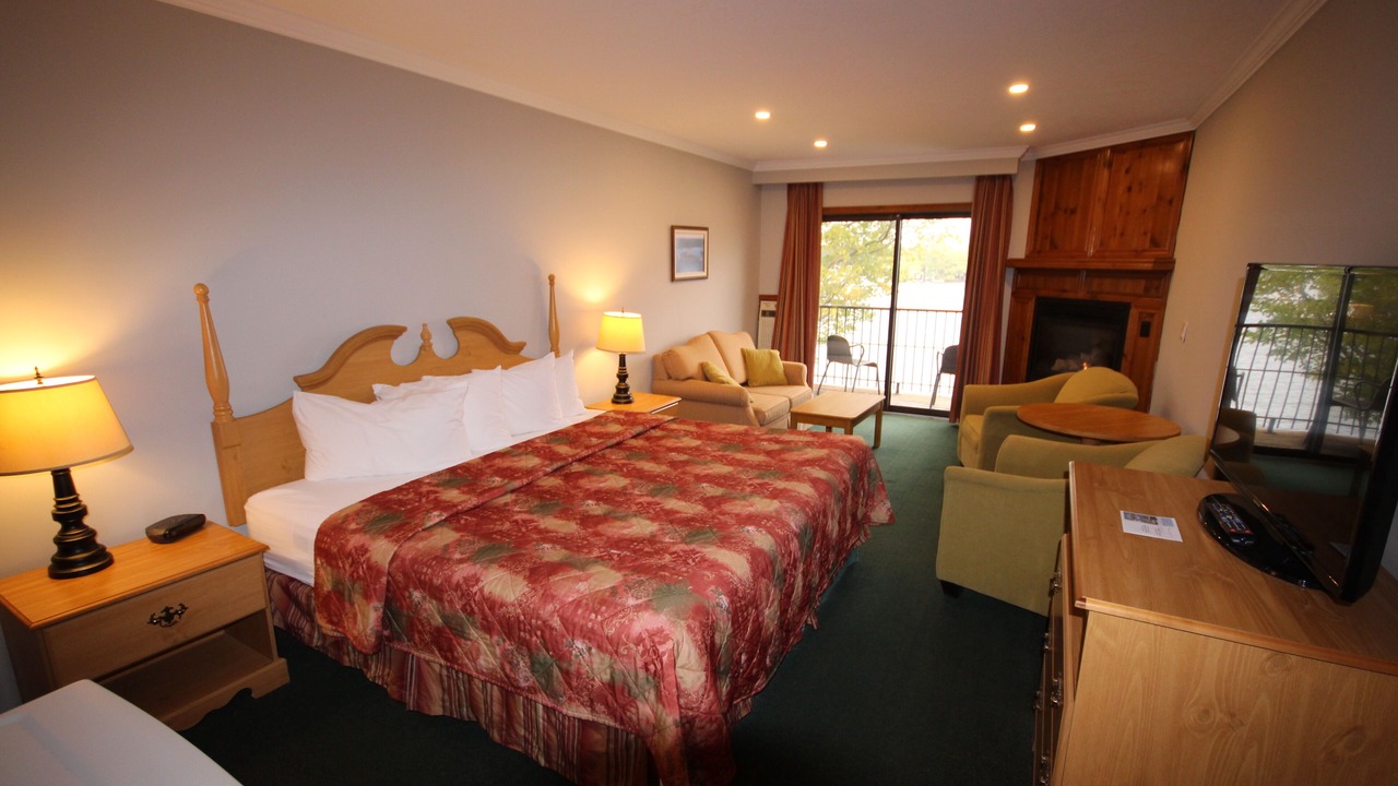 Photo of Bedroom in Lansdowne