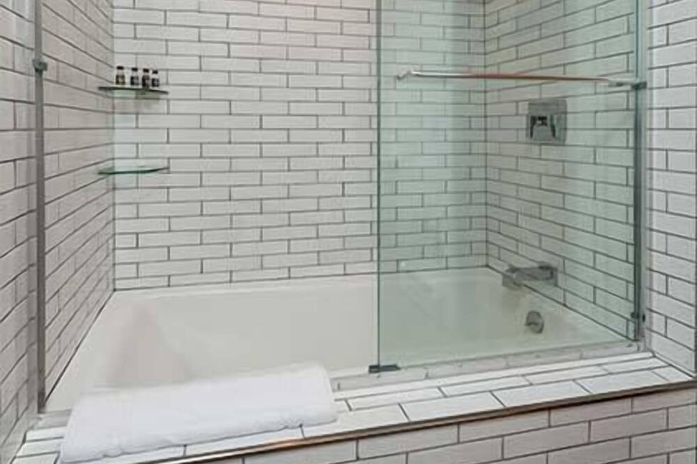 Photo of Bathroom in York Beach