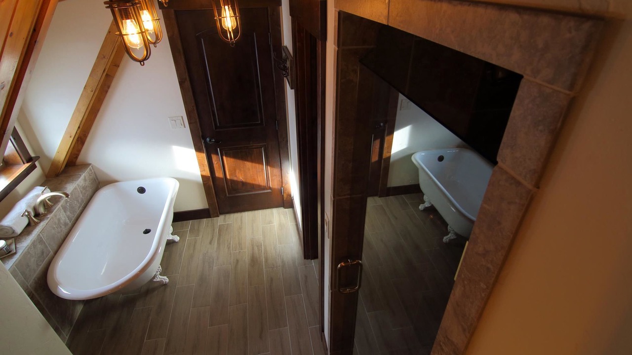 Photo of Others in Victor