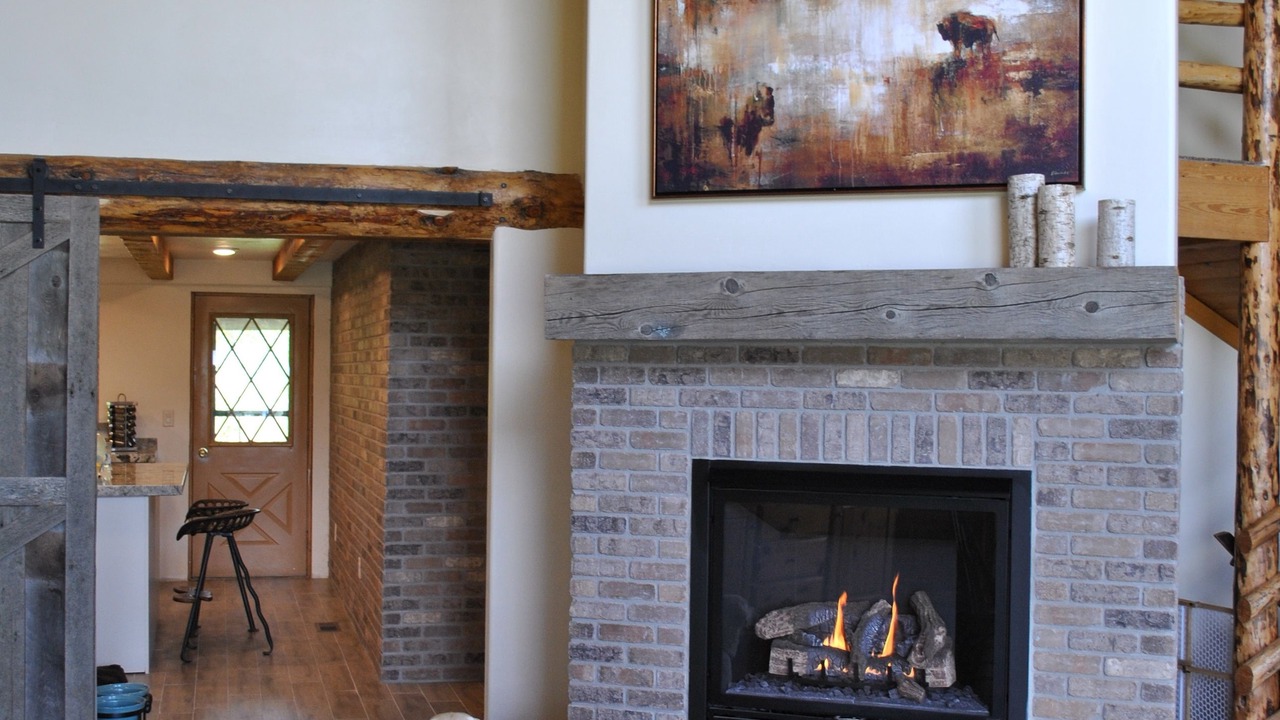 Photo of Others in Victor