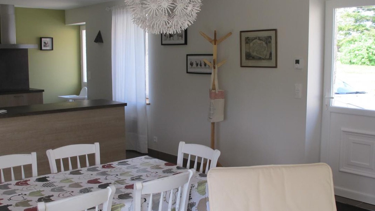 Photo of Others in Cindre