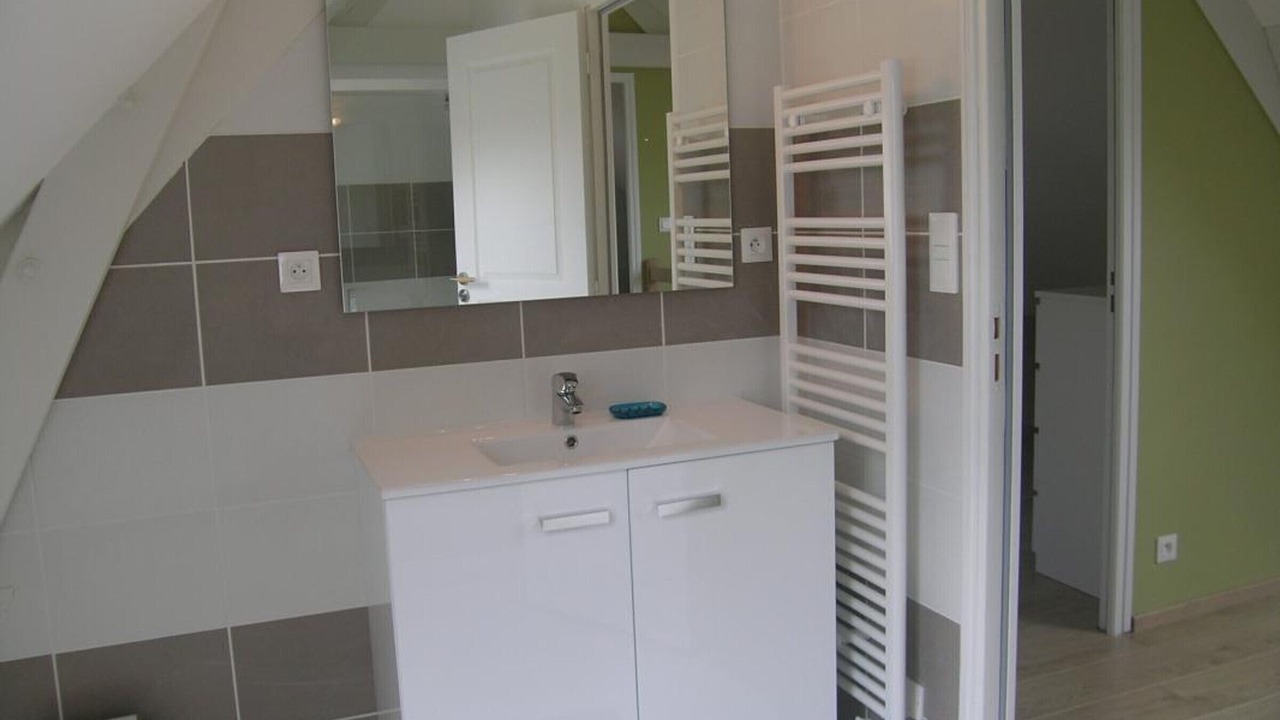 Photo of Others in Cindre