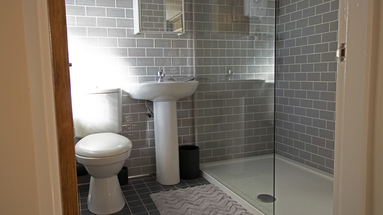 Photo of Bathroom in Thornton Hough