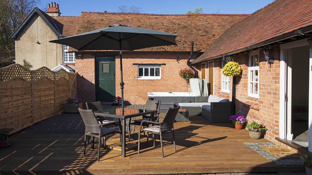 Photo of Outdoor in Thornton Hough