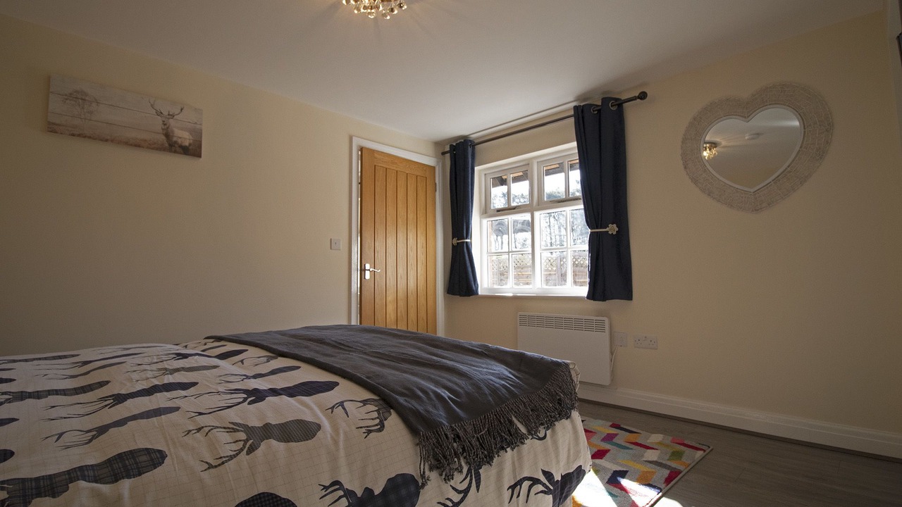 Photo of Bedroom in Thornton Hough