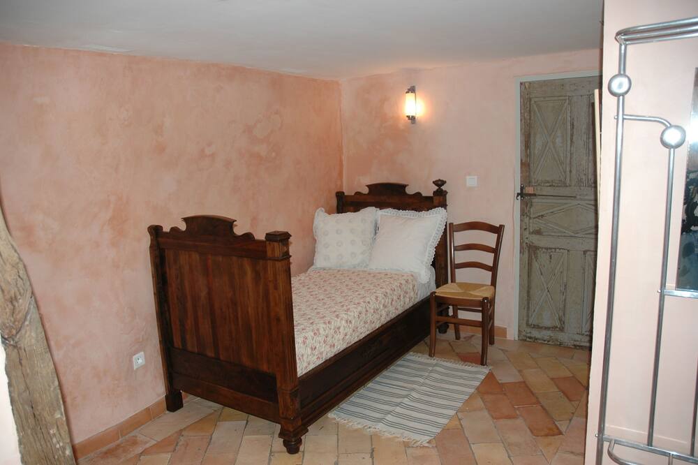 Photo of Bedroom in Babeau-Bouldoux