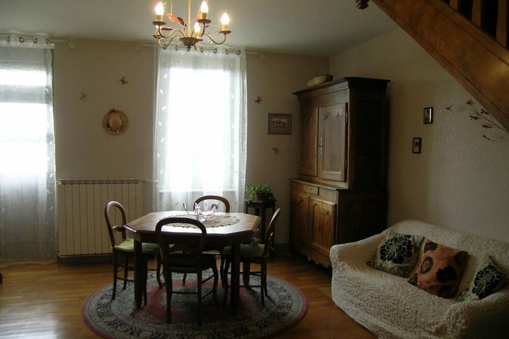 Photo of Livingroom in Verneix