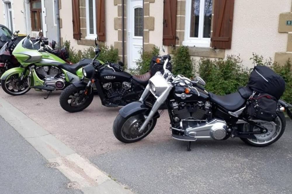 Photo of Outdoor in Verneix