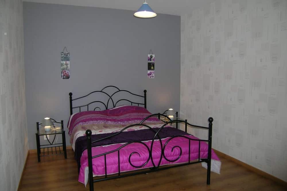 Photo of Bedroom in Verneix