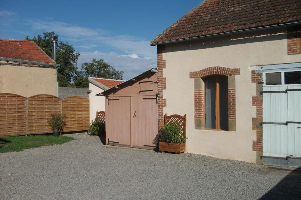 Photo of Outdoor in Verneix