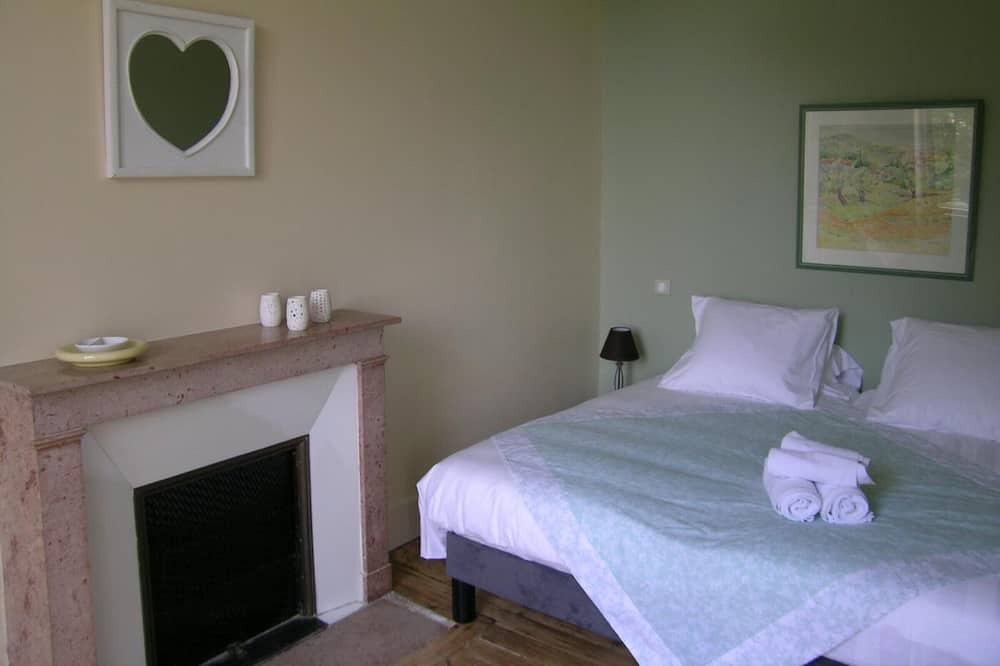 Photo of Bedroom in Cerilly