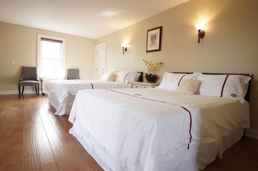 Photo of Bedroom in Niagara Falls