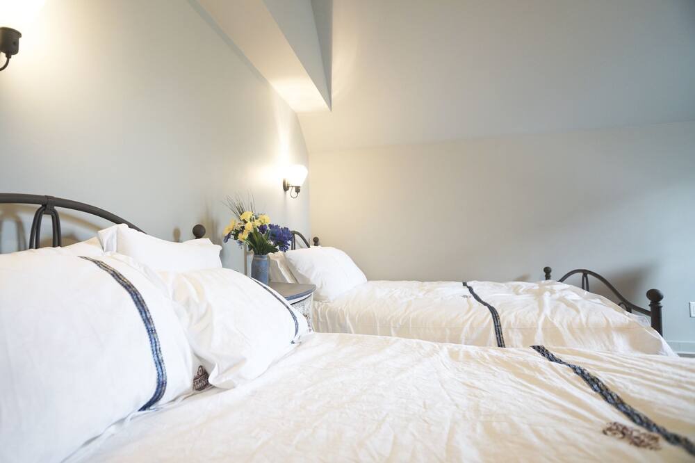 Photo of Bedroom in Niagara Falls