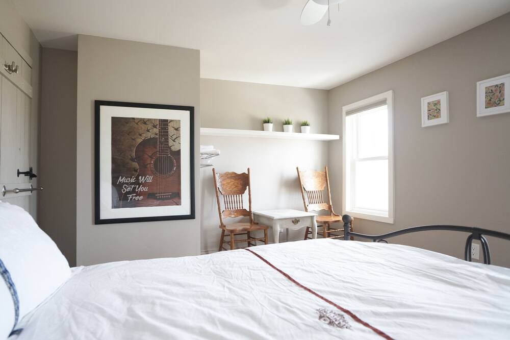 Photo of Bedroom in Niagara Falls